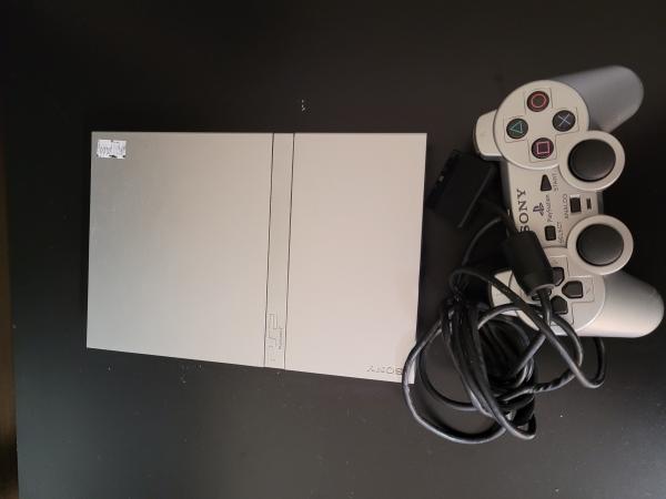 Playstation 2 silber